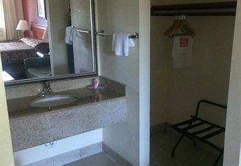 Econo Lodge 诺沃克 外观 照片
